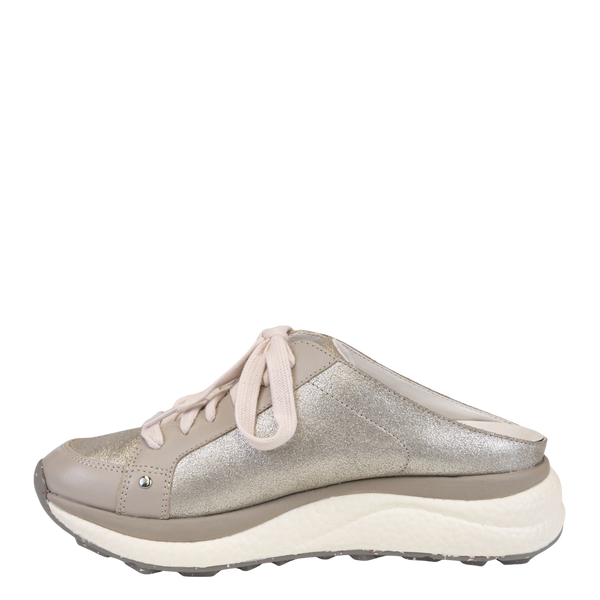 SWIFTSTEP in GREY SILVER, left view