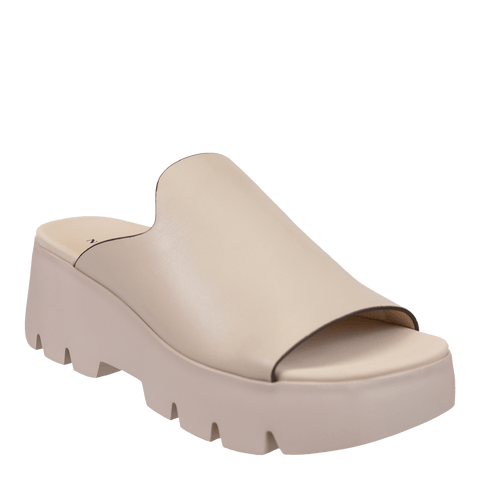 DRIFT in BEIGE Platform Sandals