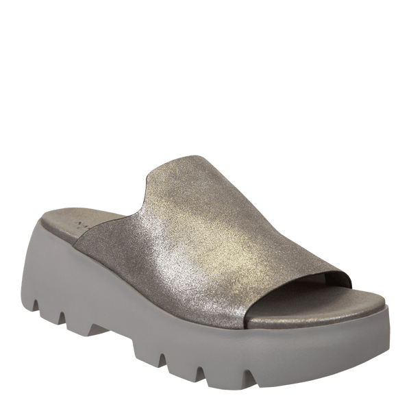DRIFT in SILVER Platform Sandals