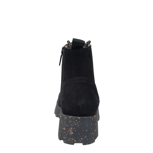 IMMERSE in BLACK Heeled Cold Weather Boots