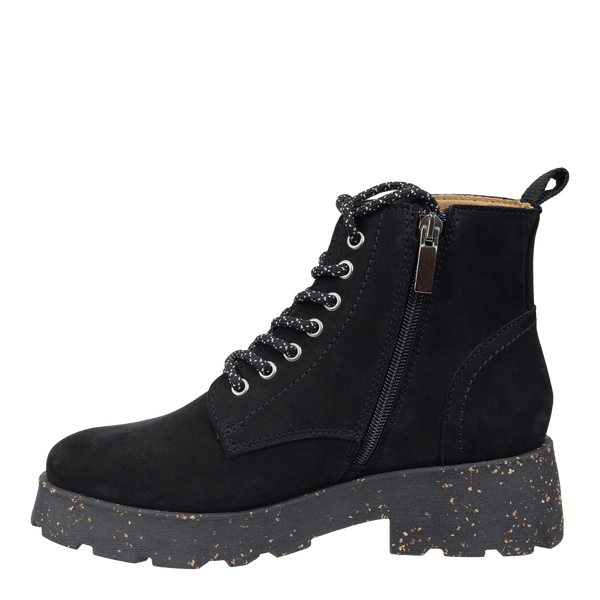 IMMERSE in BLACK Heeled Cold Weather Boots