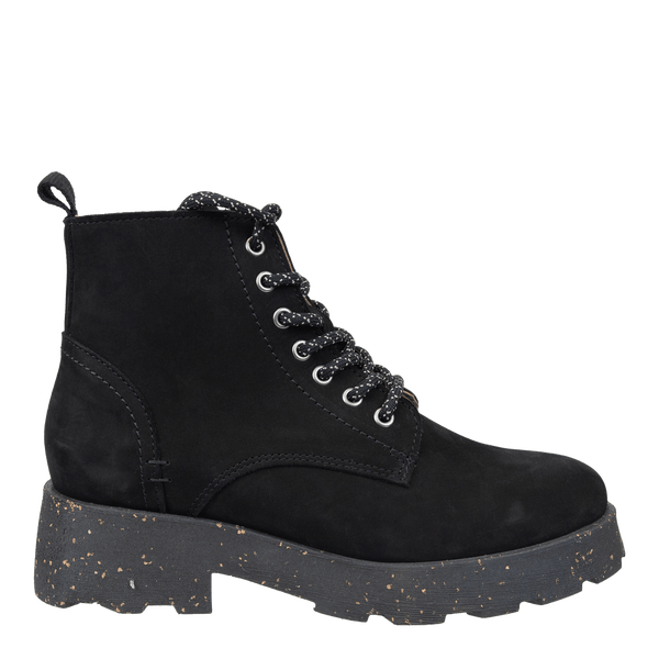 IMMERSE in BLACK Heeled Cold Weather Boots
