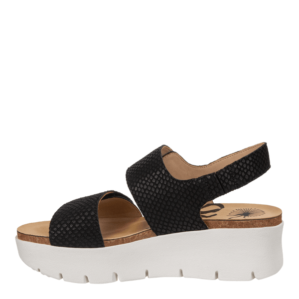 MONTANE in BLACK Platform Sandals
