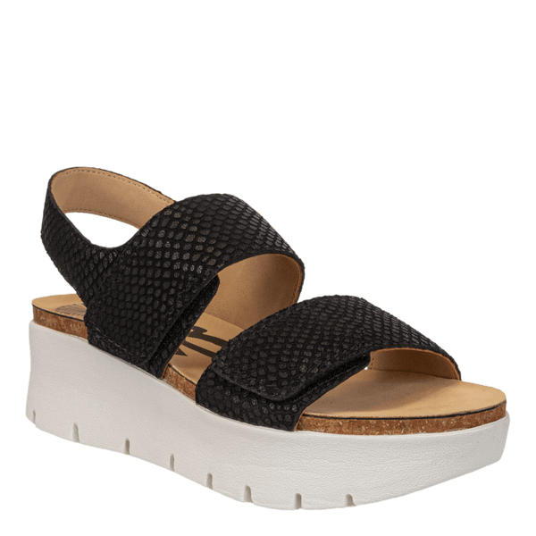 MONTANE in BLACK Platform Sandals