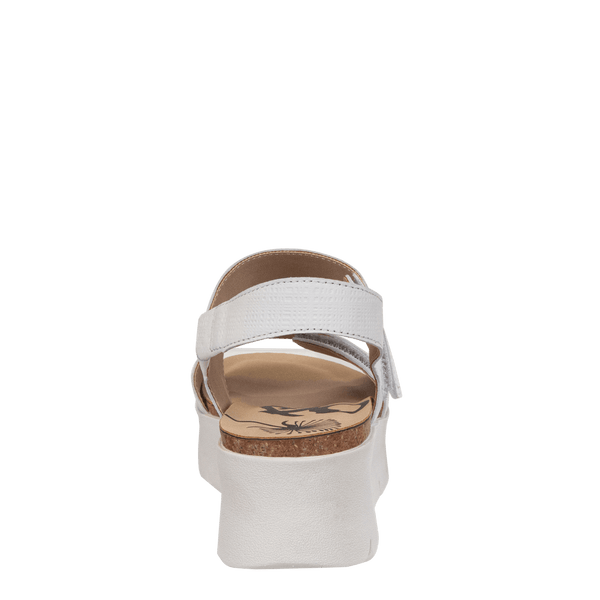 MONTANE in DOVE Platform Sandals