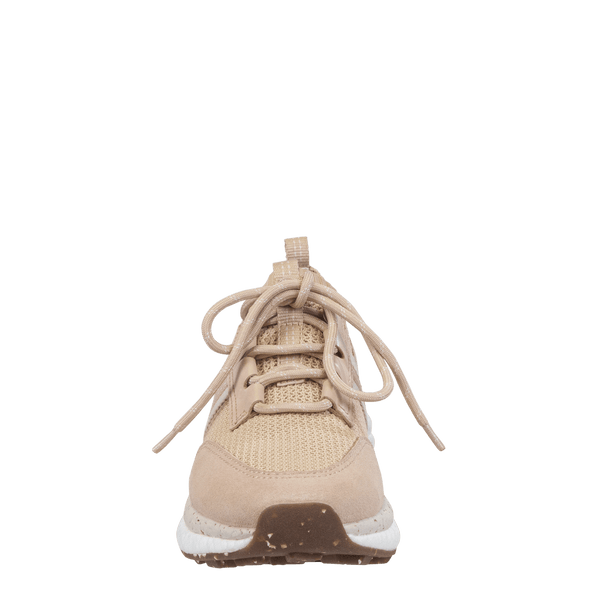 SPEED in BLUSH Sneakers