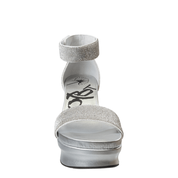 STATUS in SILVER Wedge Sandals